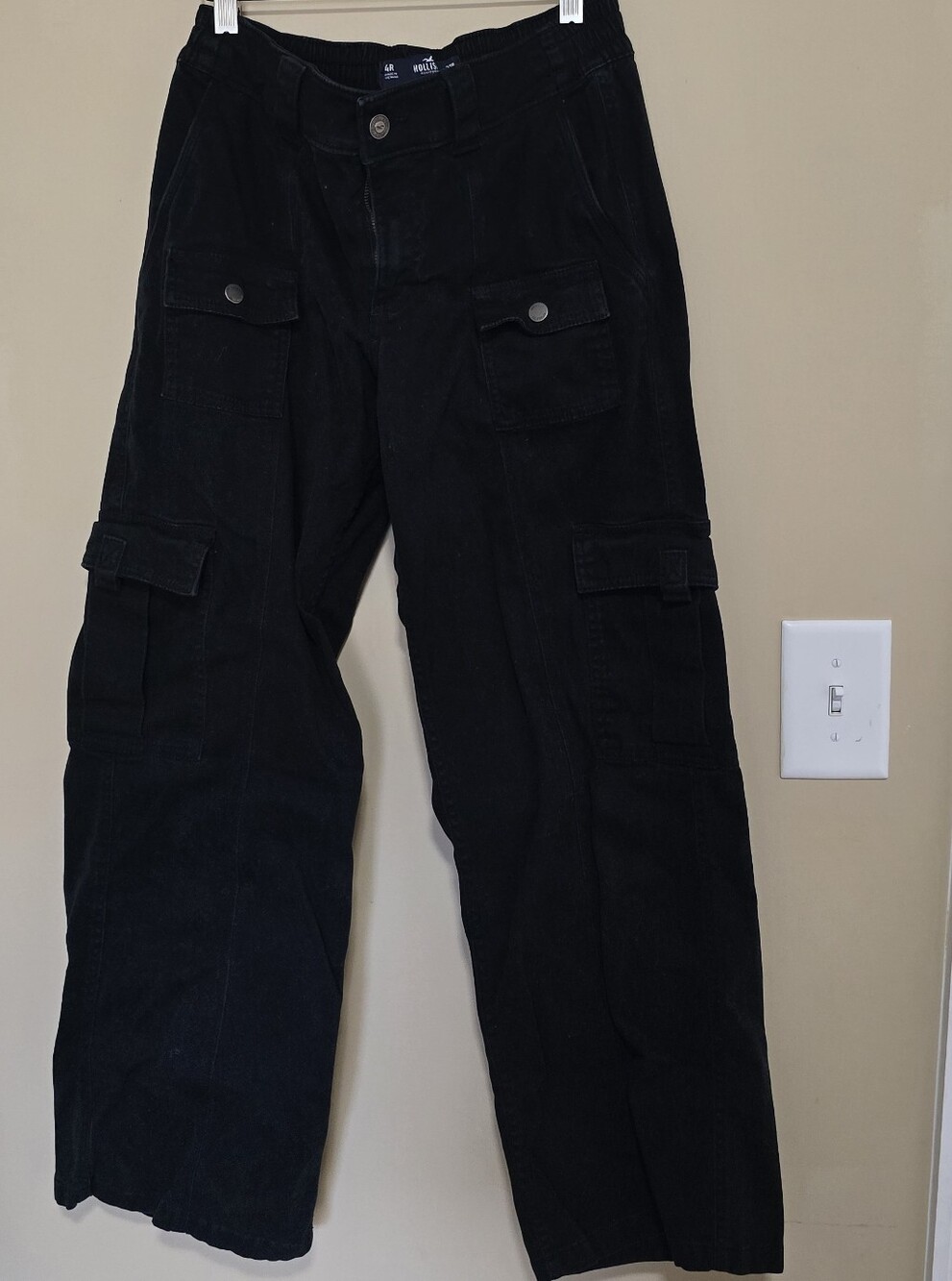 Hollister Black Women's Cargo Pants with Flap Pockets